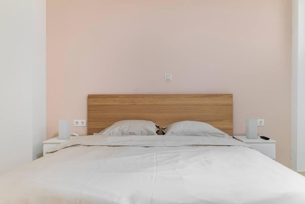 Apartment At Ano Glifada. Афины Экстерьер фото